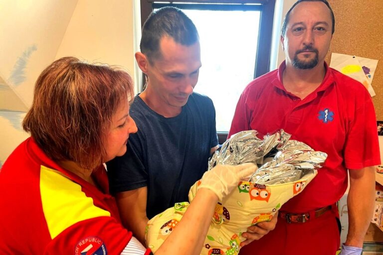 Obrázek článku Překotný porod: záchranáři na Frýdecko-Místecku přivedli na svět chlapečka